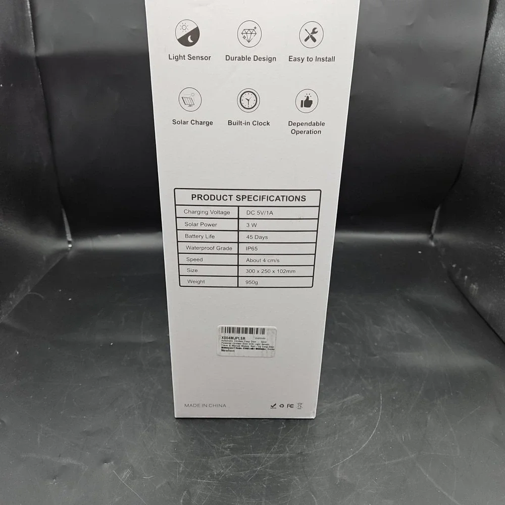 Automatic Chicken Coop Door Solar Powered Chicken Door with Light Sensor NEW
